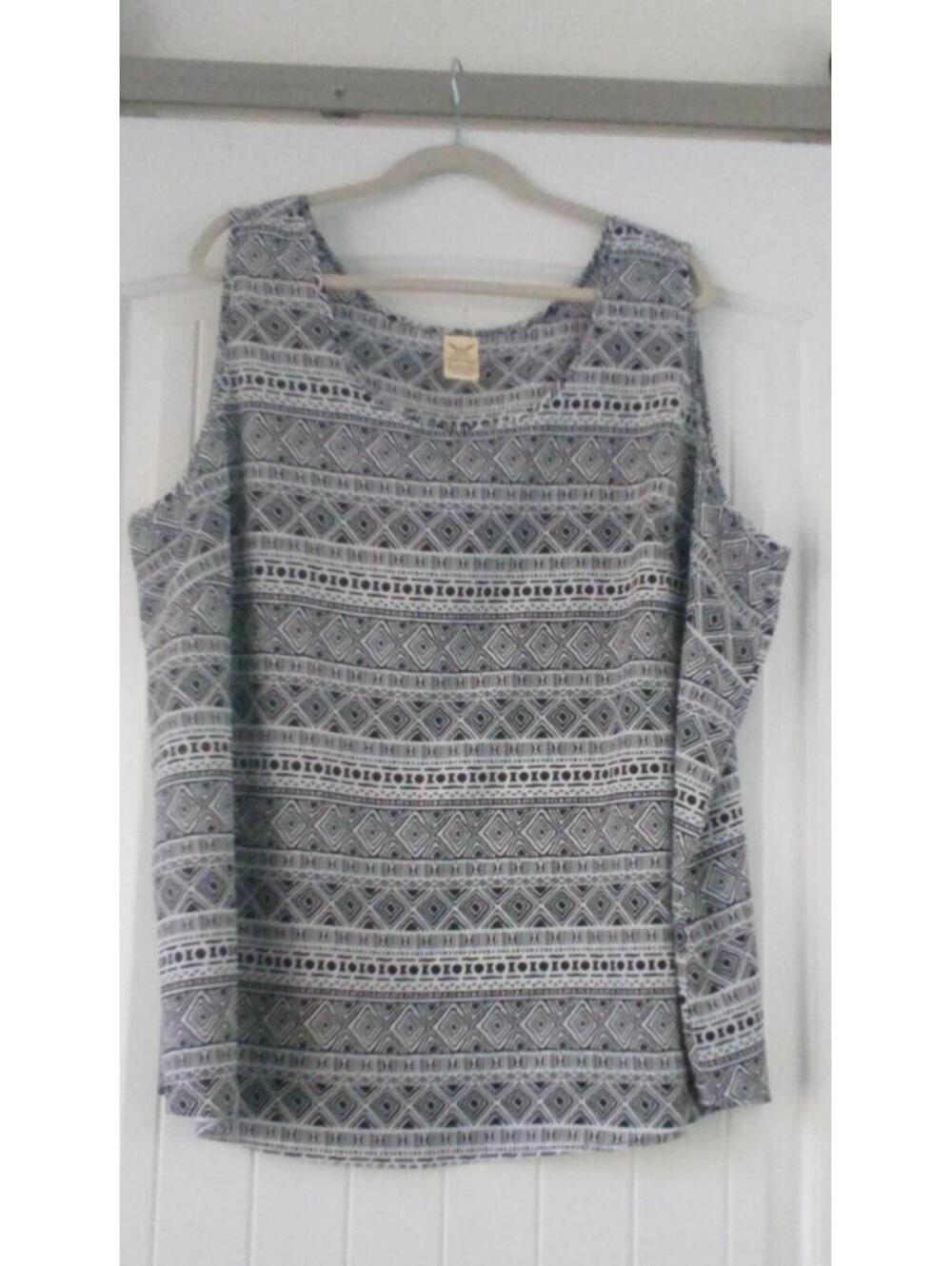 Woman's Sleeveless Loose Fit Top
